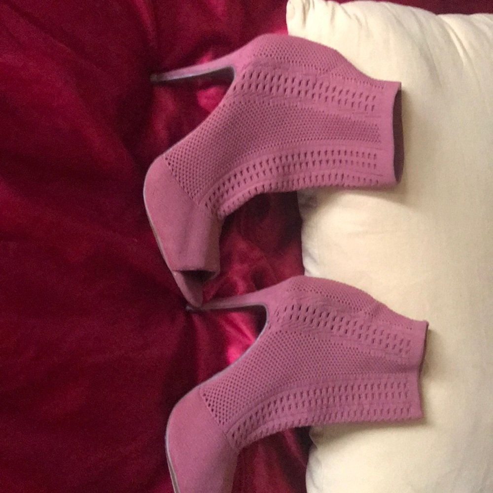 SHOES SHOES